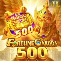 Người chơi đang phân tích chiến thuật game
