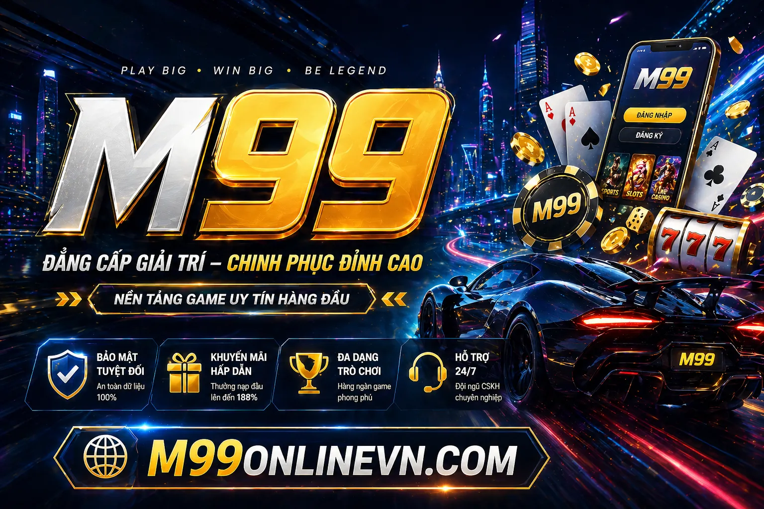 Người chơi đang phân tích thông tin gà chiến để đặt cược